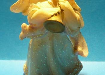 figurka ceramiczna Aniołek muzykant z trąbką