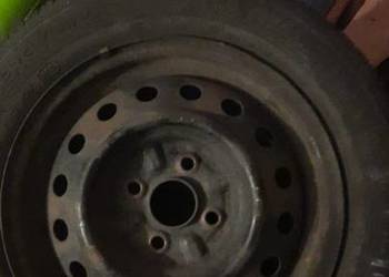 Felgi stalowe 5,5" z oponami 175/65/14 4×100 Yaris Swift