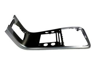 VOLVO XC60 panel blenda wodospad deski rozdzielczej 6815565