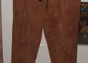 NOWE _Karmelowe sztruksy _NEW COLLECTION_ r. M/L
