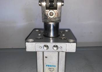 Festo Siłownik zderzakowy DFST-50-30-Y4-A (543729) /Used