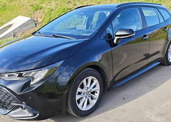 Toyota Corolla 1.8 Hybryda 2024 Salon Polska