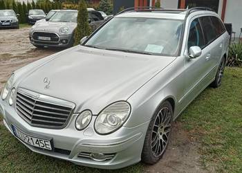 Ładny Mercedes w211 bez rdzy przebieg tylko 251tys km takich już nie ma