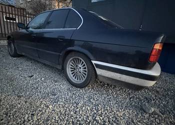 BMW e34 520