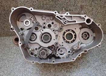 BLOK SILNIKA KARTER PRAWY PROGRAMATOR BIEGÓW SUZUKI DRZ 400 01R