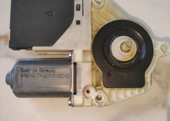 Silniczek podnoszenia szyby 5K0 959 793