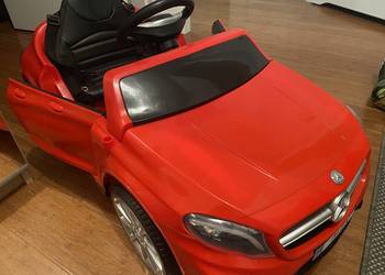Samochód Jeździk MERCEDES dla dzieci