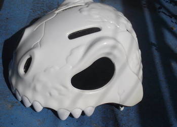 Kask na rower. Dinozaur.
