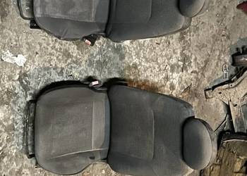 Fotele przednie Opel Corsa C