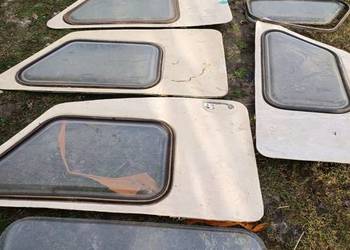 Szyby do przyczepki Niewiadow