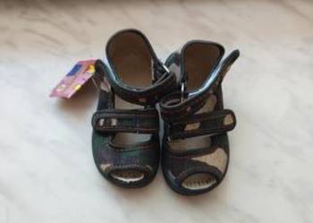 Buciki kapcie chłopak niemowlę r 19