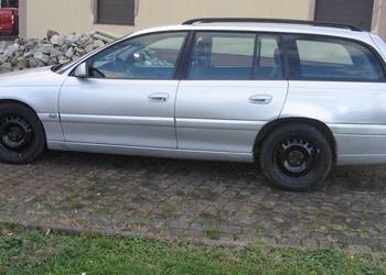 opel omega