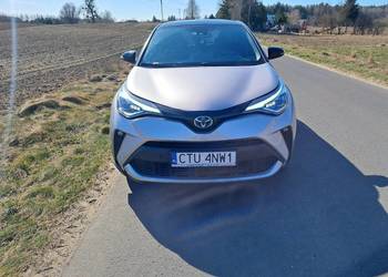 Toyota c hr hybryda polift selection