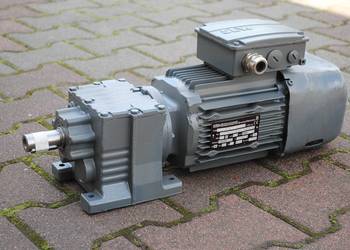Motoreduktor 0.75kw. 125obr./min. z hamulcem. Firmy SEW