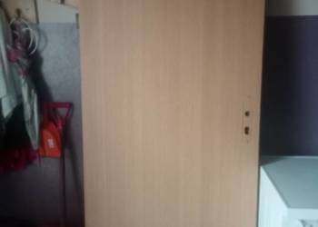 Drzwi 80 prawe, wewnętrzne, z futryną.