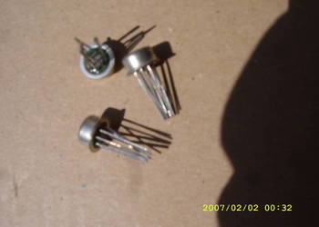 Uklad scalony  MAB 311= LM311 Tesla , To99 metal, 1z./szt.