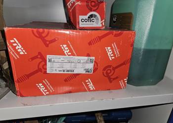 Klocki i tarcze tył TRW GDB1330, TRW DF2651