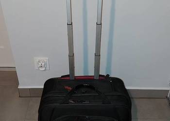 Torba Samsonite na laptop i dokument na kółkach.