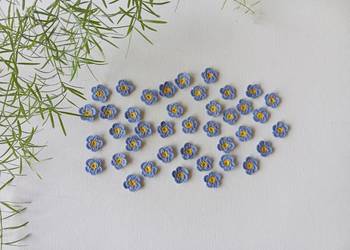 Szydełkowe kwiatuszki niezapominajki