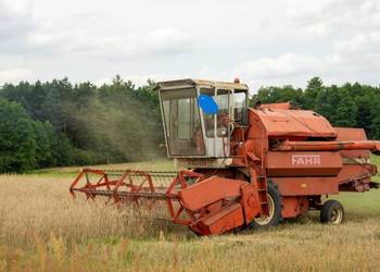 Kombajn zbożowy Deutz Fahr M 1002.