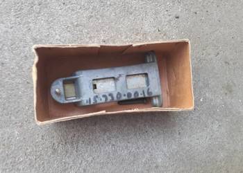 Mercedes W114, W115 ogranicznik drzwi