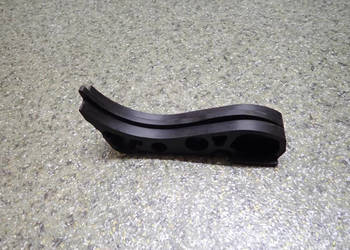 ŚLIZG ŁAŃCUCHA YAMAHA XJ6 DIVERSION 09-16R