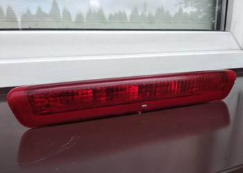 Peugeot 307 SW kombi trzecia lampa stop w klapę bagażnika oryginał