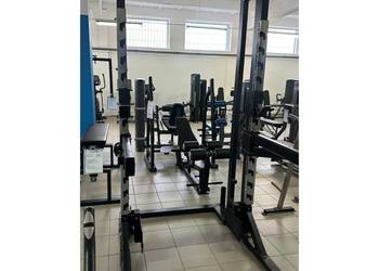 Klatka wielofunkcyjna Half Rack, Technogym