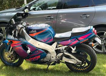 Yamaha YZF 750 95