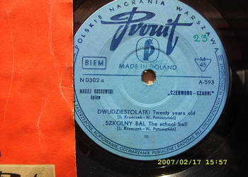 k.  .SINGIE; M.KOSSOWSKI+ CZERWONO CZARNI - DWUDZIESTOLATKI.