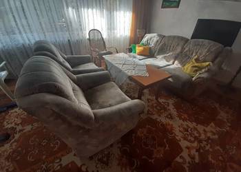 Komplet wypoczynkowy (tapczan i dwa fotele)