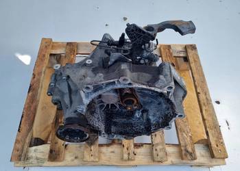 VW Passat B6 1.6 FSI MANUALNA SKRZYNIA BIEGÓW manual JHW