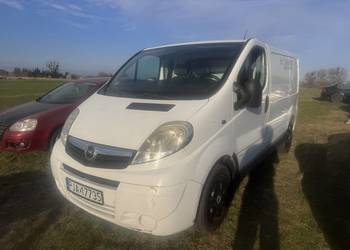Opel vivaro 255 tys przebiegu klima hak zamiana