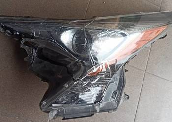 Reflektor Toyota Prius P4