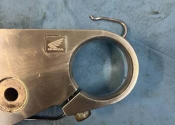 HONDA VALKYRIE GL 1500 F6C 19 PÓŁKA GÓRNA ZAWIESZENIE OEM