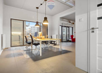 56 m2 na biuro, gabinet, handel, usługi, z witryną