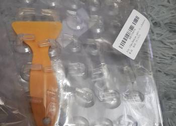 Zestaw samoprzylepnych haczykow