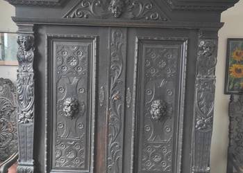 Szafa dębowa, rzeźbiona, przełom XIX/XX wieku, styl neorenesansowy