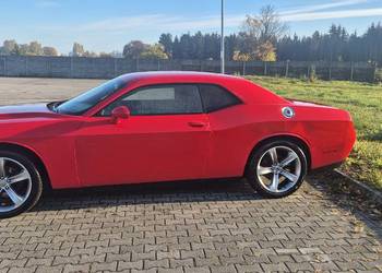 Sprzedam Dodge Challenger 3.6