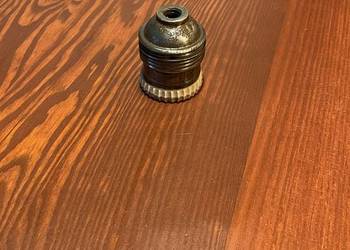 Stara stalowa przedwojenna oprawka z porcelanką, gwint żarówki E27.