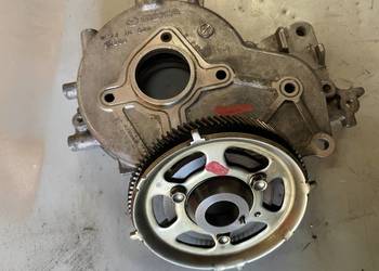 koło pompy wacum bez zębów RF7J 10600 obudowa 2.0diesel