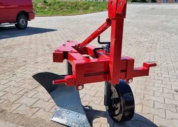 Pług Kubota 1 skibowy do traktorów małej mocy. Płużek