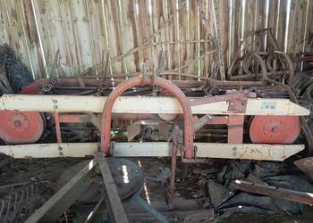 Przetrząsaczo zgrabiarka pasowa