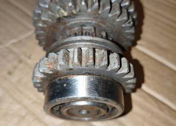 Oryginalny wałek skrzyni biegów że wstecznym Dniepr MT K650