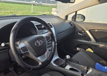 Tanio Toyota Avensis 2 D4D 2013r