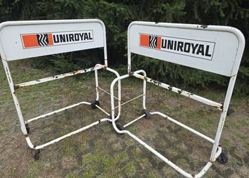 Metalowy wózek/ekspozytor opon do kolekcji automobilów Niemcy lata 70te XXw