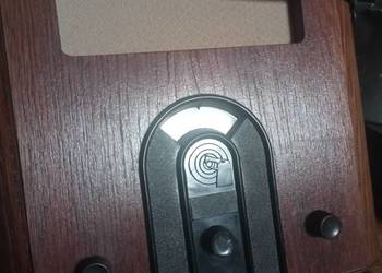 Stare Radio Niemcy Zabytek techniki niemiecki z emblematem orła Głowa orła