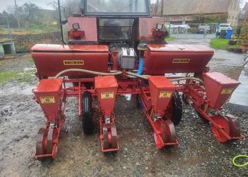 Siewnik do kukurydzy Becker