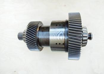 Wałek skrzyni biegów New Holland 8670, 8770, 8870, 8970Ford G170,G210,G240