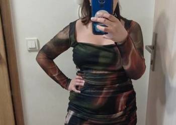Boohoo sukienka